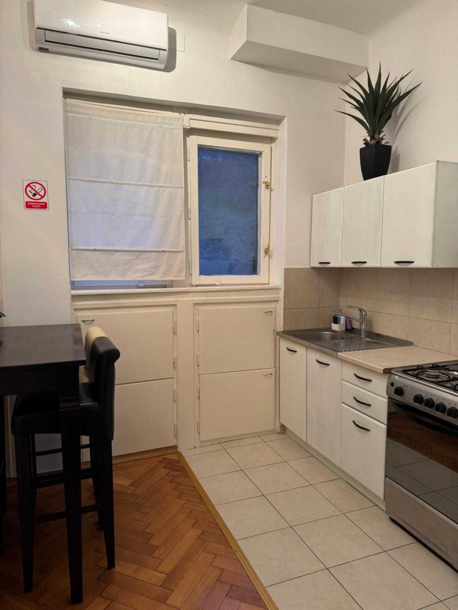 Studio Apartman Thalia Ζάγκρεμπ Εξωτερικό φωτογραφία