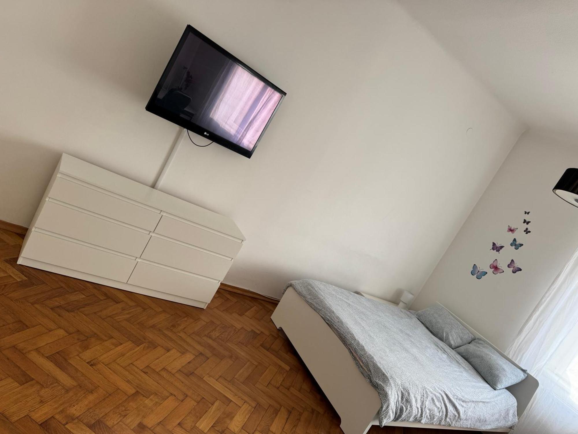 Studio Apartman Thalia Ζάγκρεμπ Εξωτερικό φωτογραφία