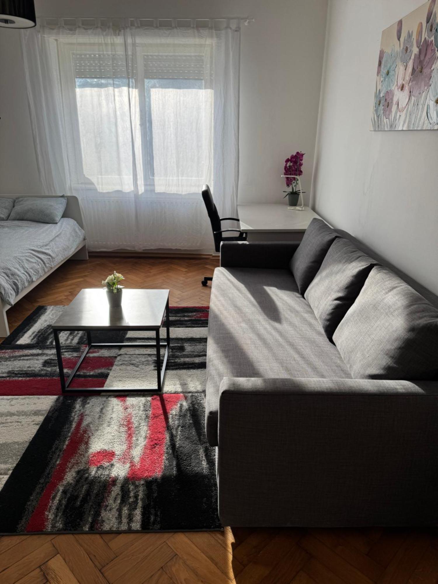 Studio Apartman Thalia Ζάγκρεμπ Εξωτερικό φωτογραφία